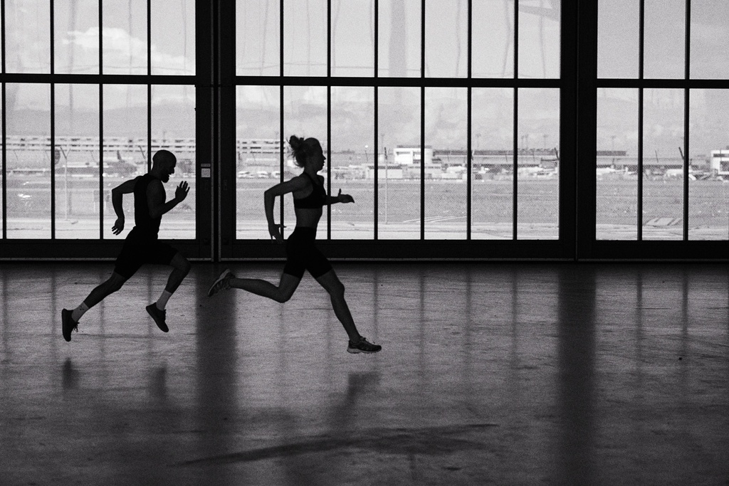 PAS NORMAL STUDIOS Balance Womens Short Tights